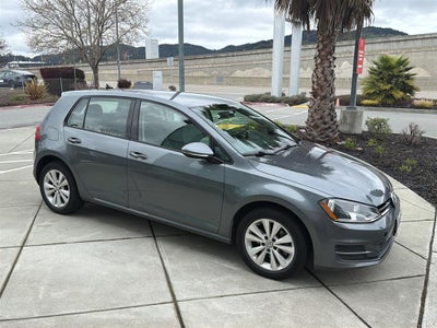 2015 Volkswagen Golf TDI S