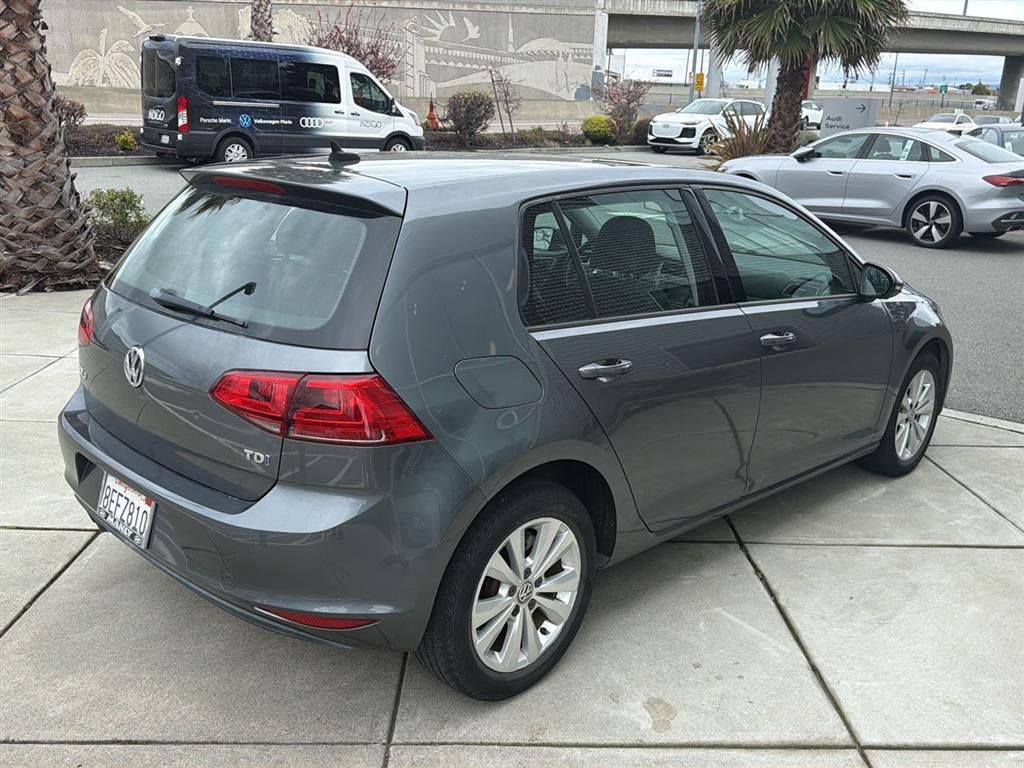 2015 Volkswagen Golf TDI S