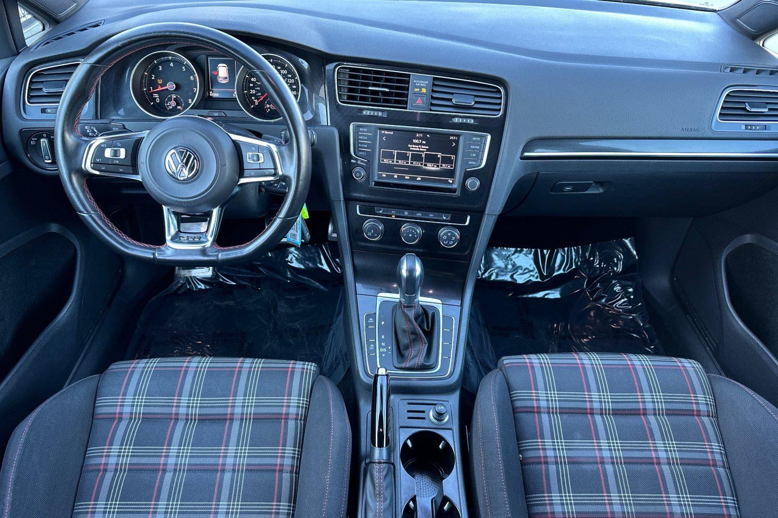 2016 Volkswagen Golf GTI S