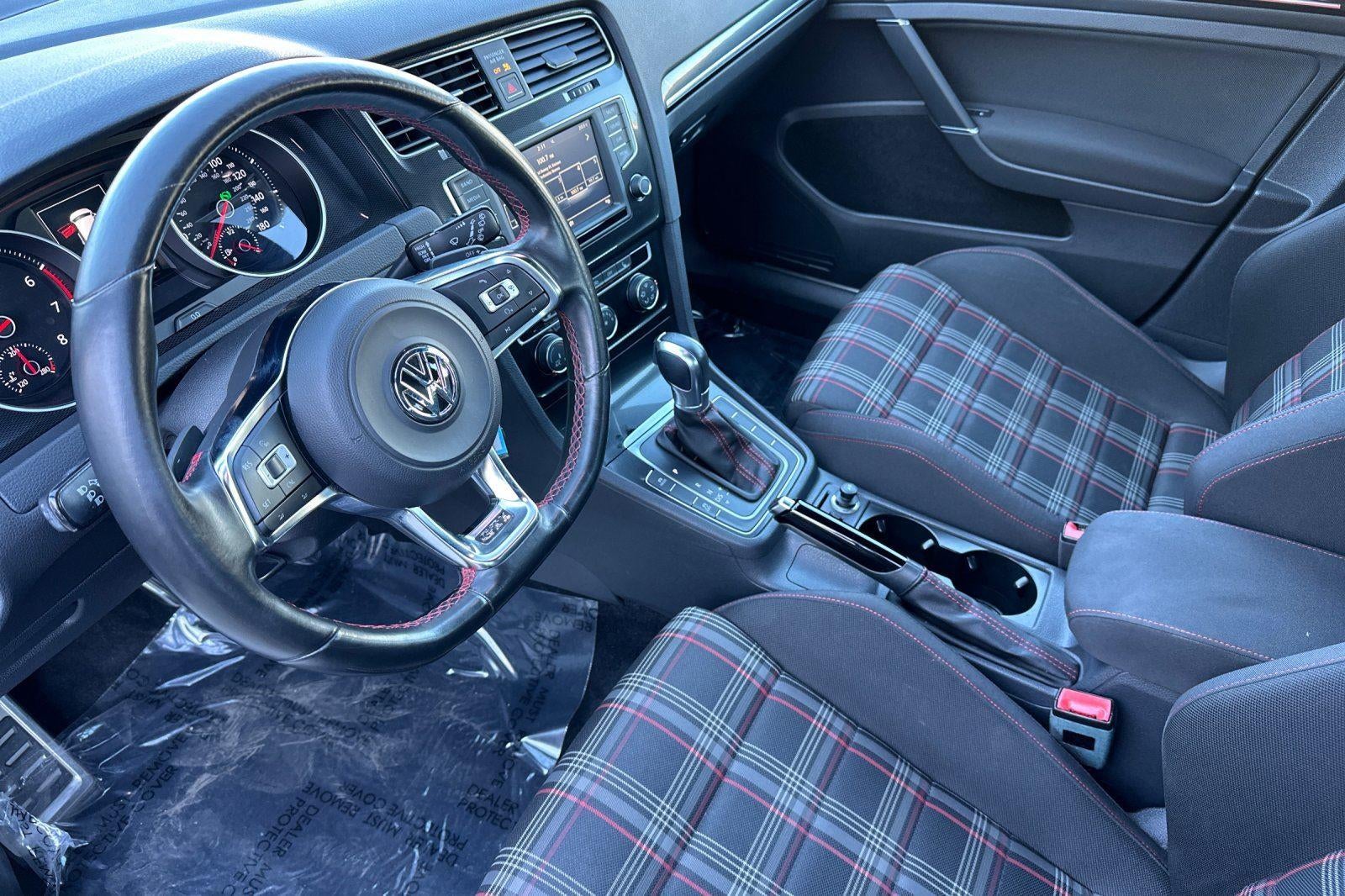 2016 Volkswagen Golf GTI S