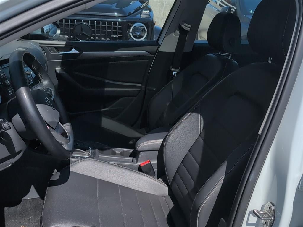 2023 Volkswagen Jetta SE