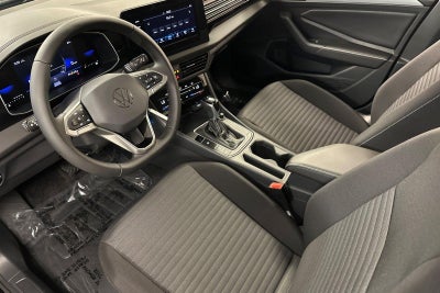 2025 Volkswagen Jetta SE
