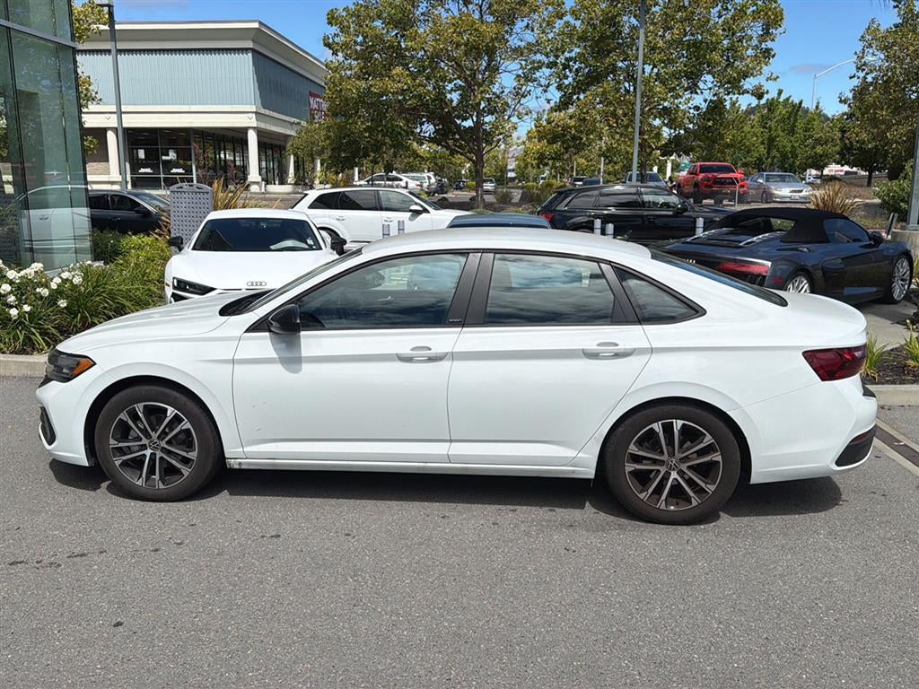 2023 Volkswagen Jetta Sport
