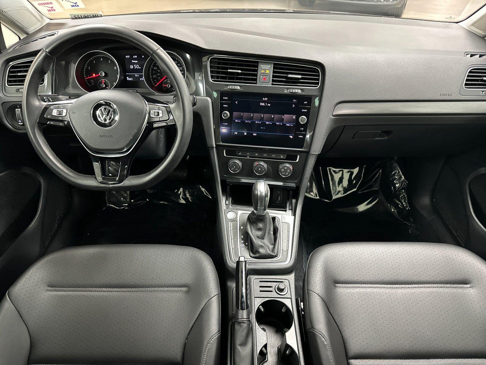 2018 Volkswagen Golf SportWagen SE