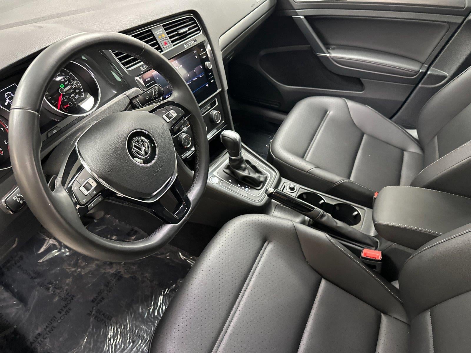 2018 Volkswagen Golf SportWagen SE