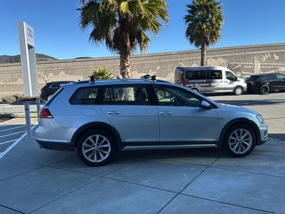 2017 Volkswagen Golf Alltrack SE