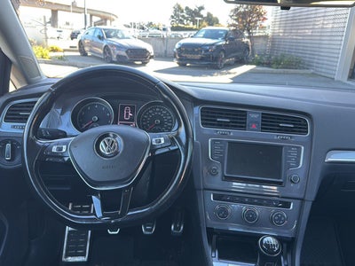 2017 Volkswagen Golf Alltrack SE