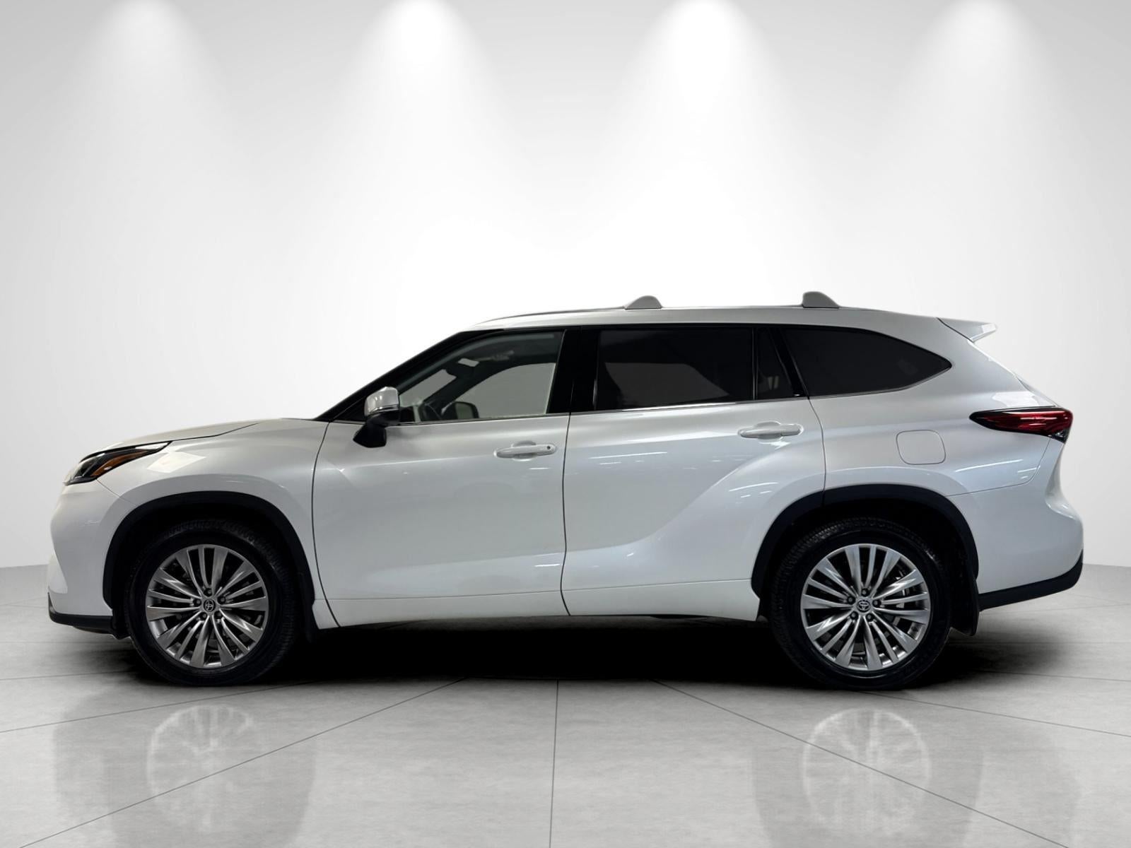 2022 Toyota Highlander Platinum