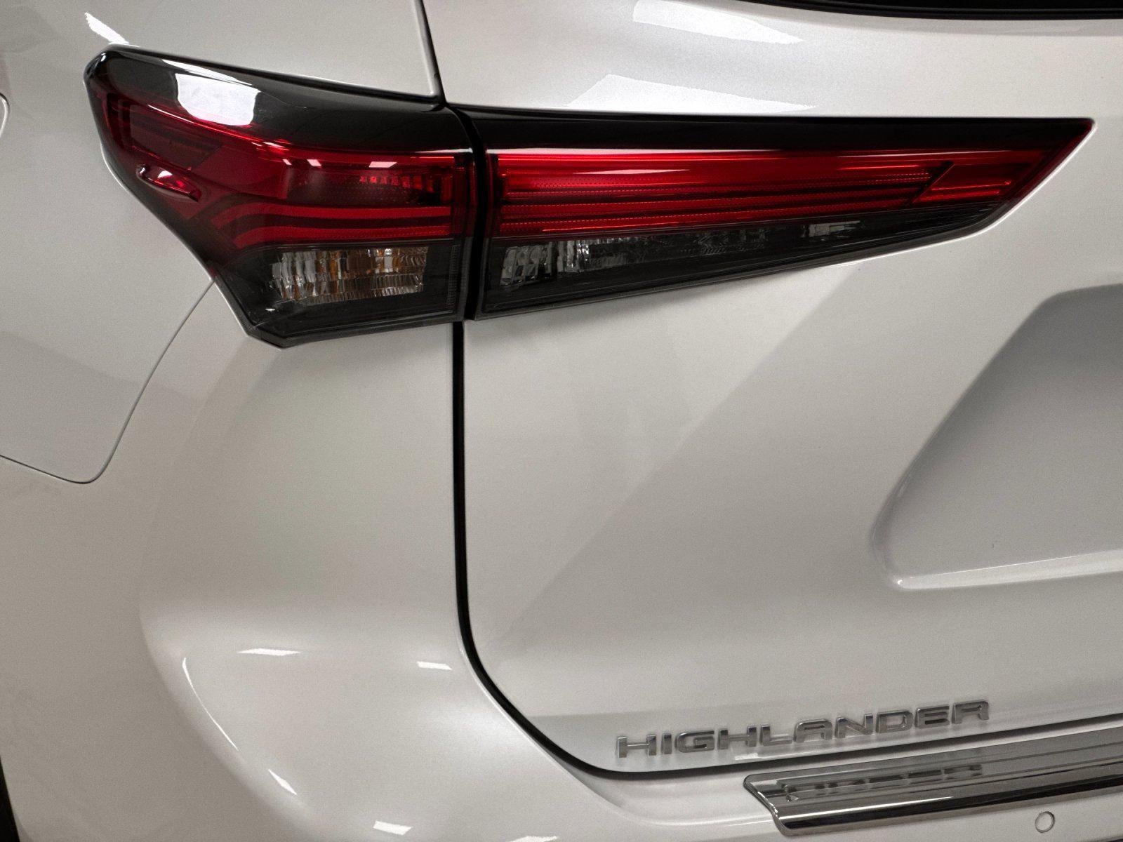 2022 Toyota Highlander Platinum