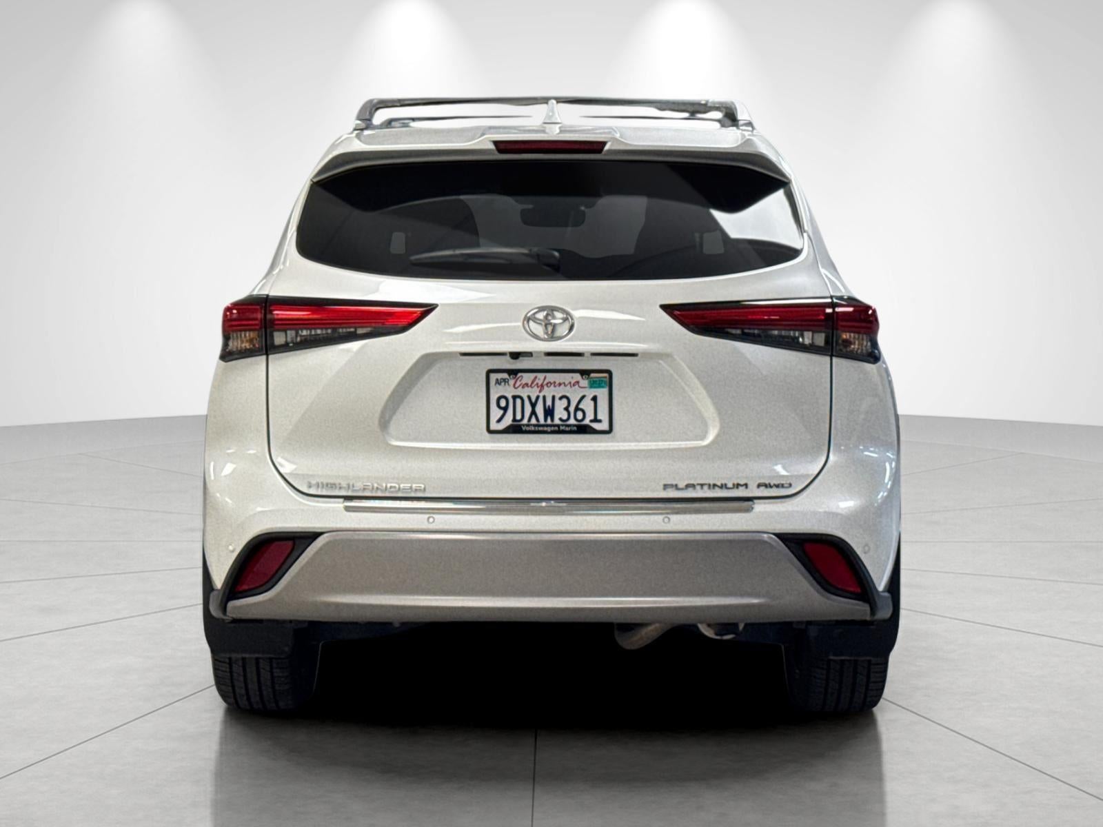 2022 Toyota Highlander Platinum