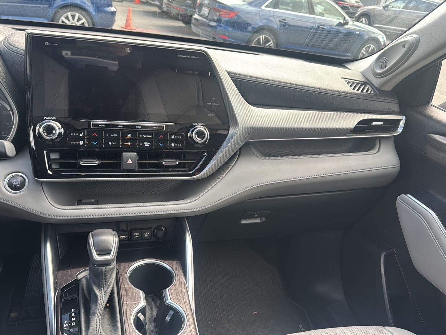 2020 Toyota Highlander Platinum