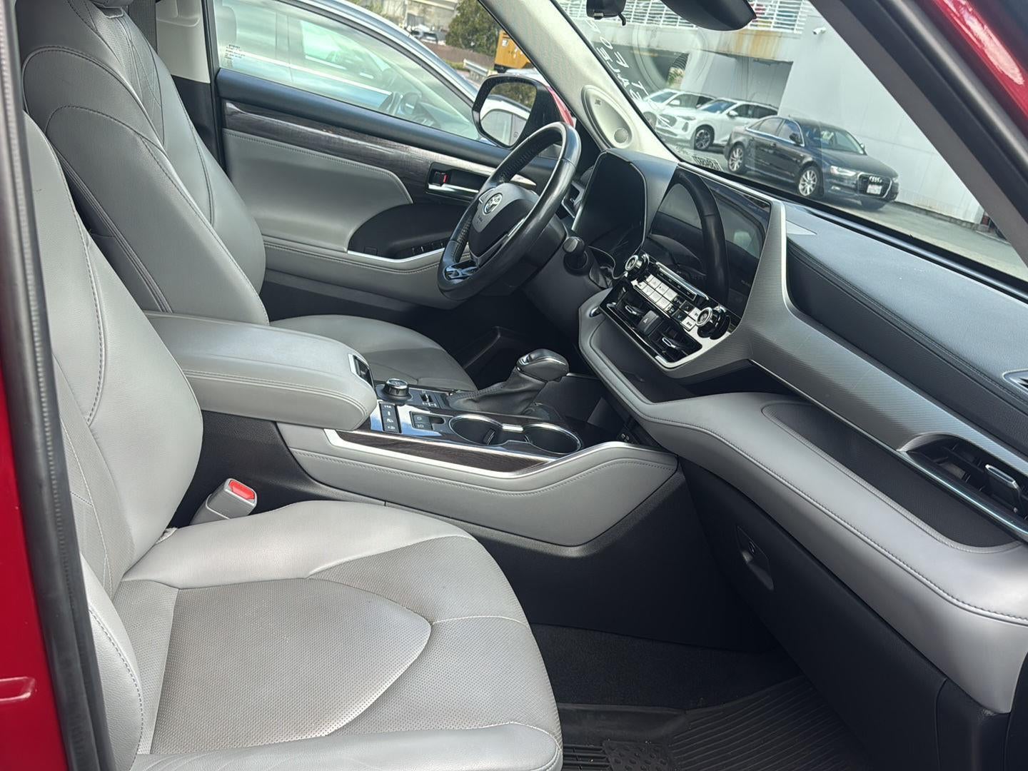 2020 Toyota Highlander Platinum