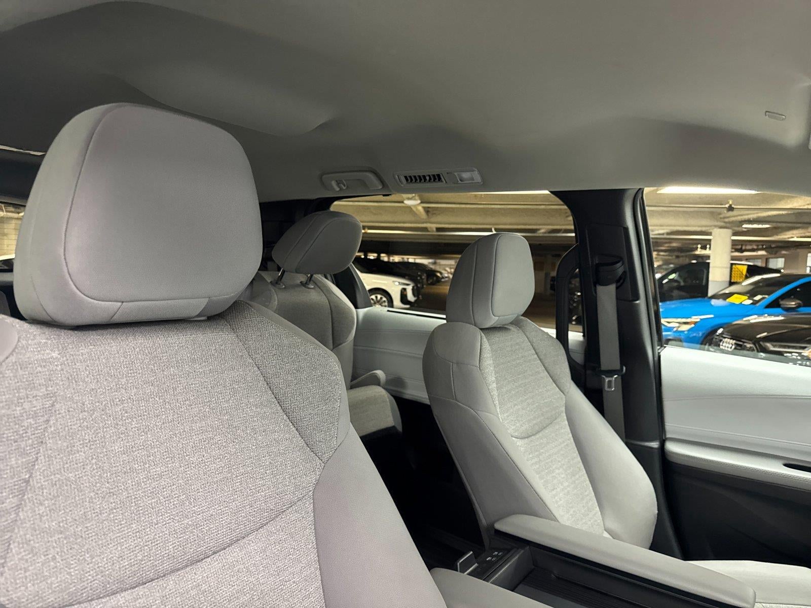2025 Toyota Sienna LE 8-Passenger