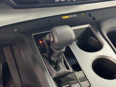 2025 Toyota Sienna LE 8-Passenger