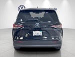2025 Toyota Sienna LE 8-Passenger