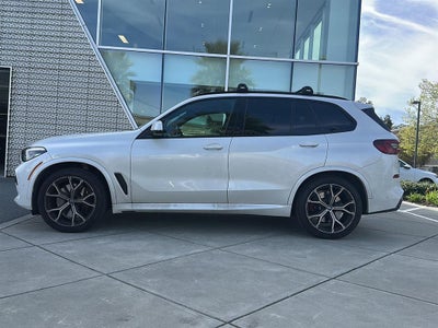2022 BMW X5 M50i