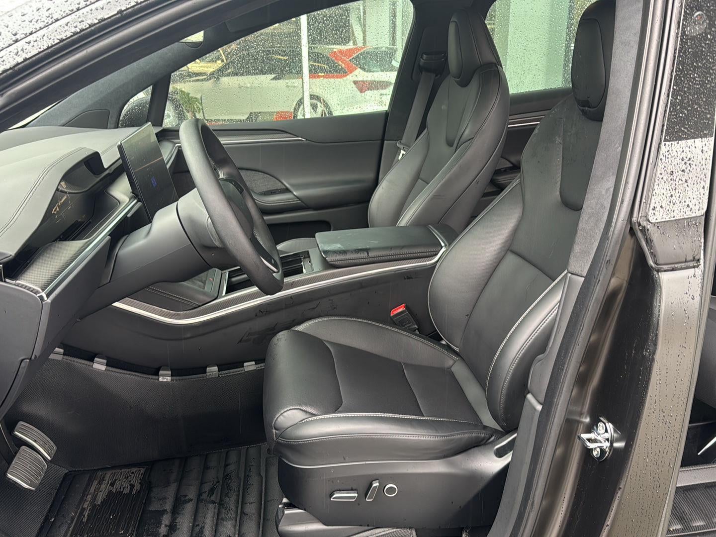 2024 Tesla Model X Plaid