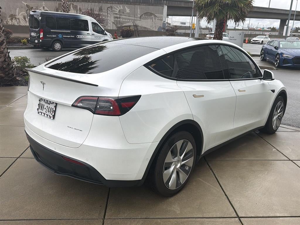 2022 Tesla Model Y Long Range