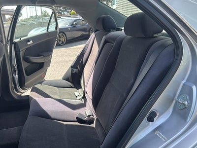 2005 Honda Accord Sdn LX