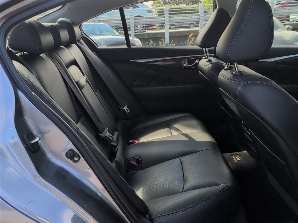 2015 INFINITI Q50 Premium