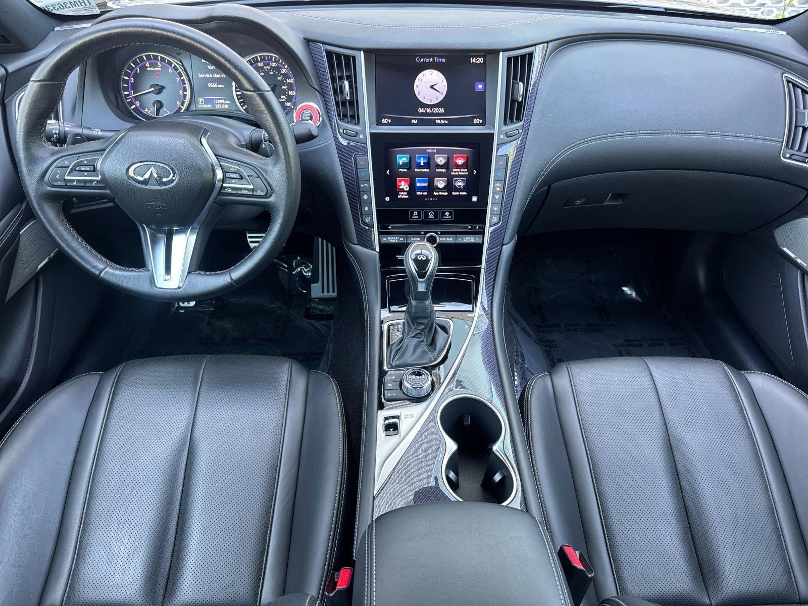 2017 INFINITI Q60 Sport