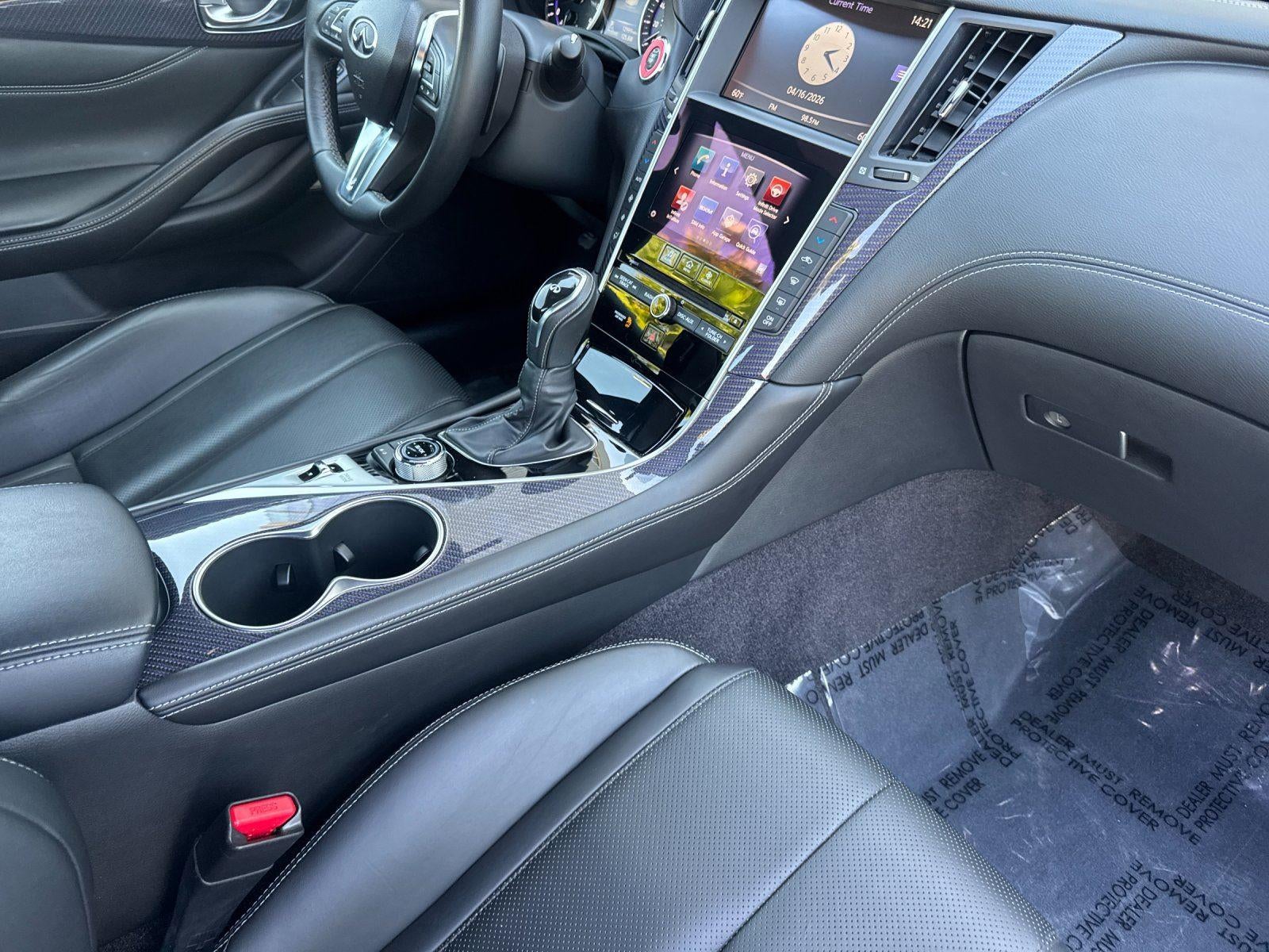 2017 INFINITI Q60 Sport