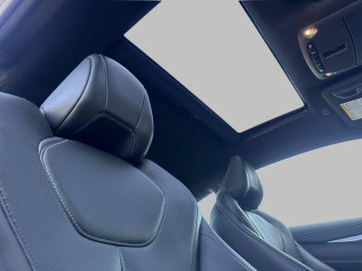 2017 INFINITI Q60 Sport