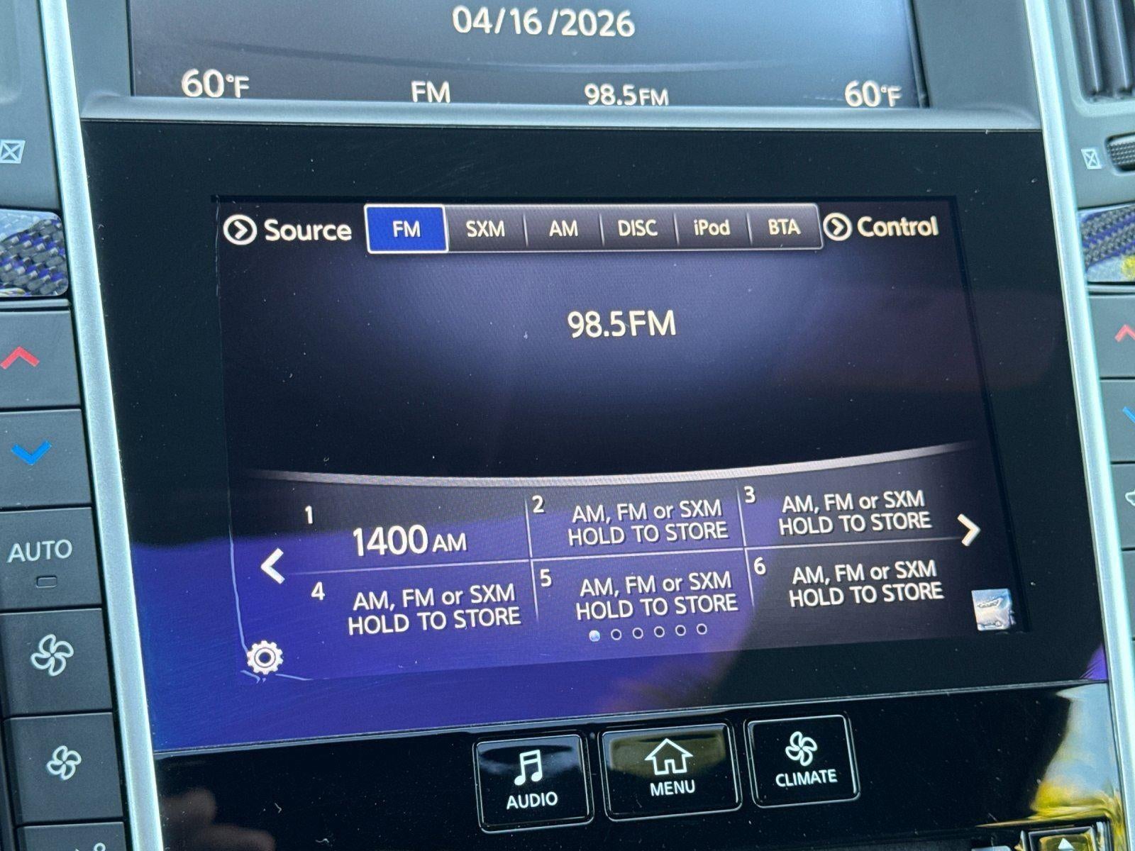 2017 INFINITI Q60 Sport