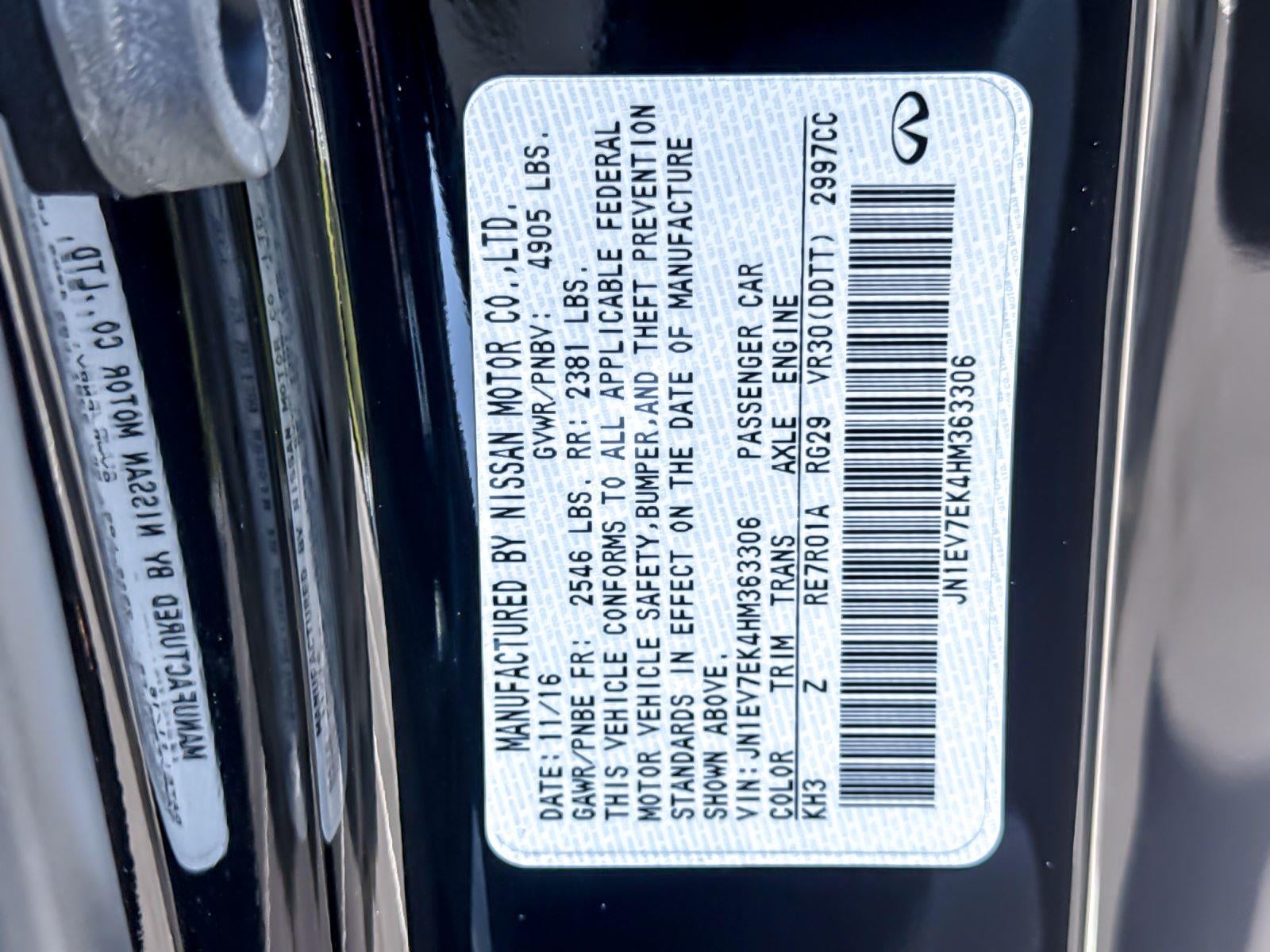 2017 INFINITI Q60 Sport