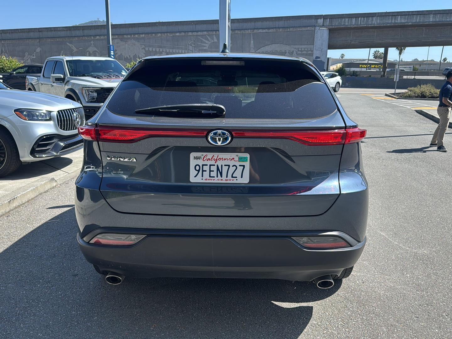 2023 Toyota Venza LE
