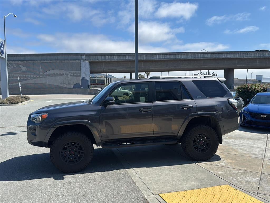 2022 Toyota 4Runner SR5 Premium