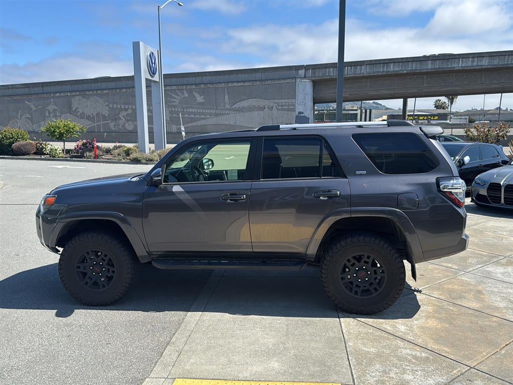 2022 Toyota 4Runner SR5 Premium