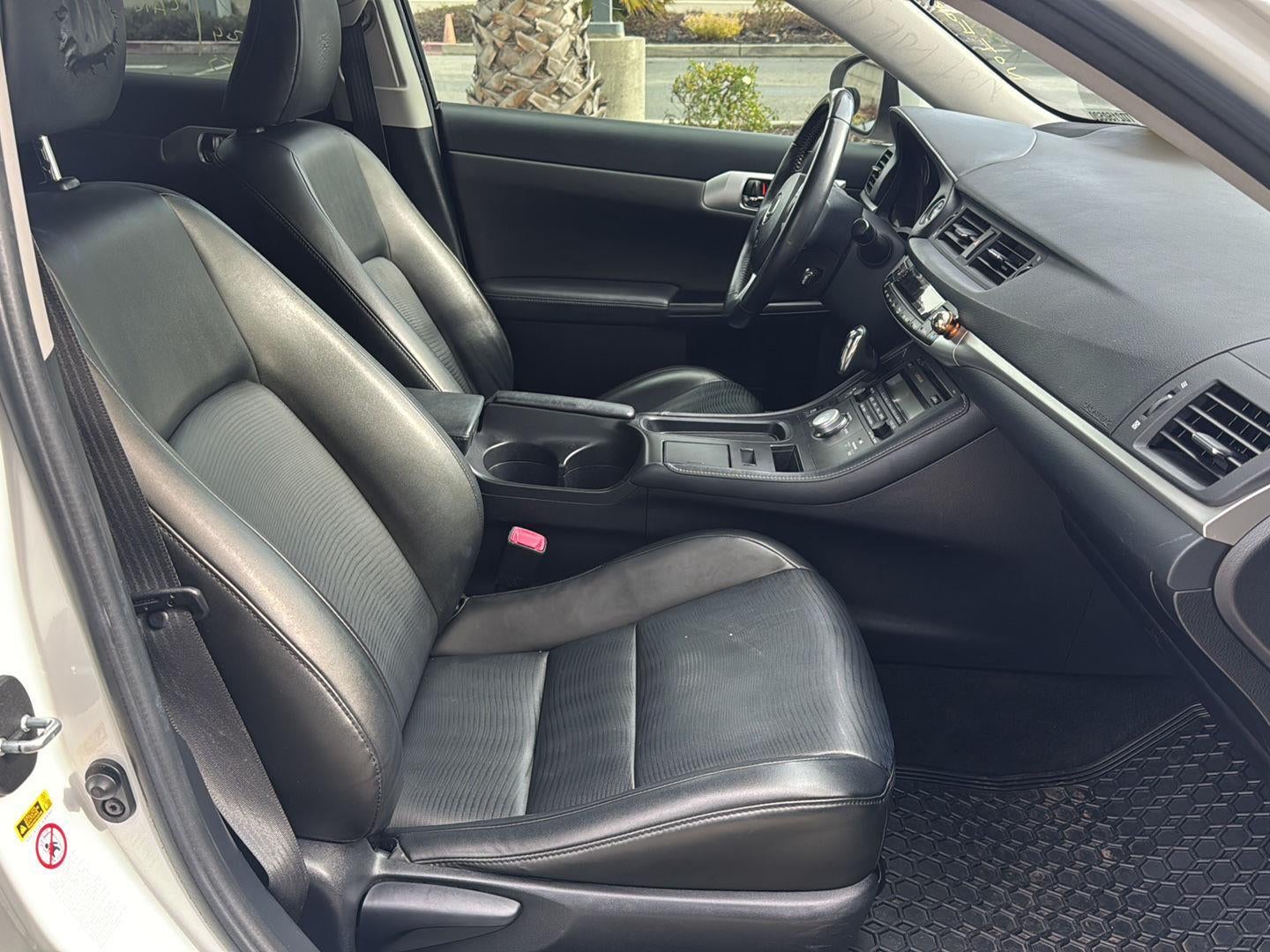 2013 Lexus CT 200h Hybrid