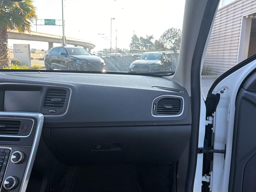 2016 Volvo S60 Inscription T5 Drive-E Premier