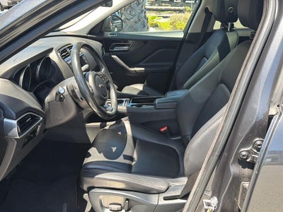 2018 Jaguar F-PACE 25t Premium