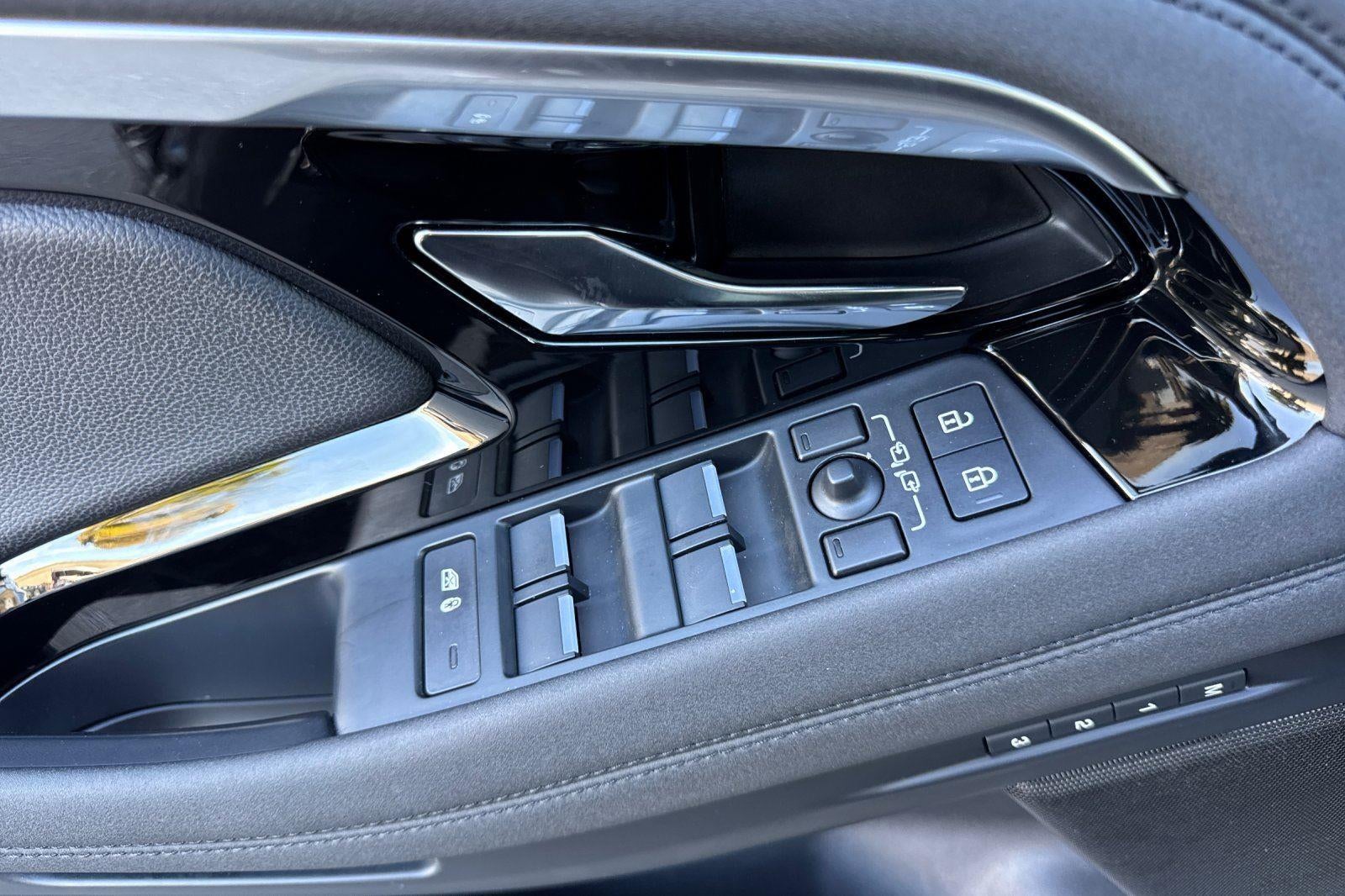 2023 Land Rover Range Rover Evoque R-Dynamic SE