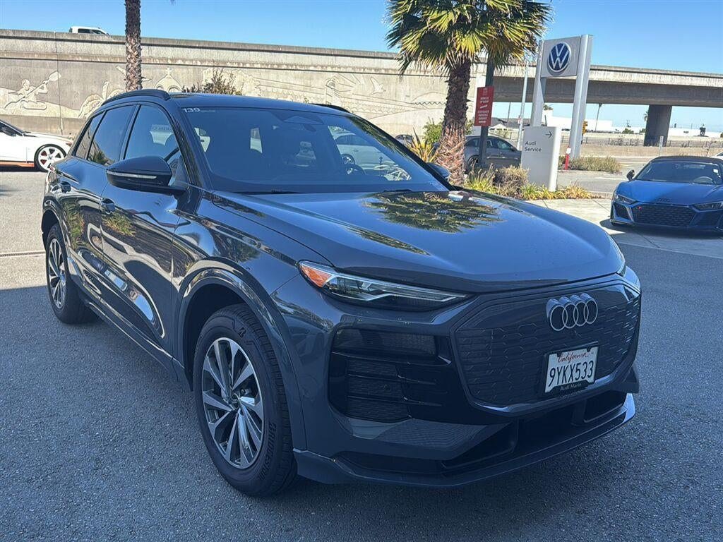 2025 Audi Q6 e-tron Premium