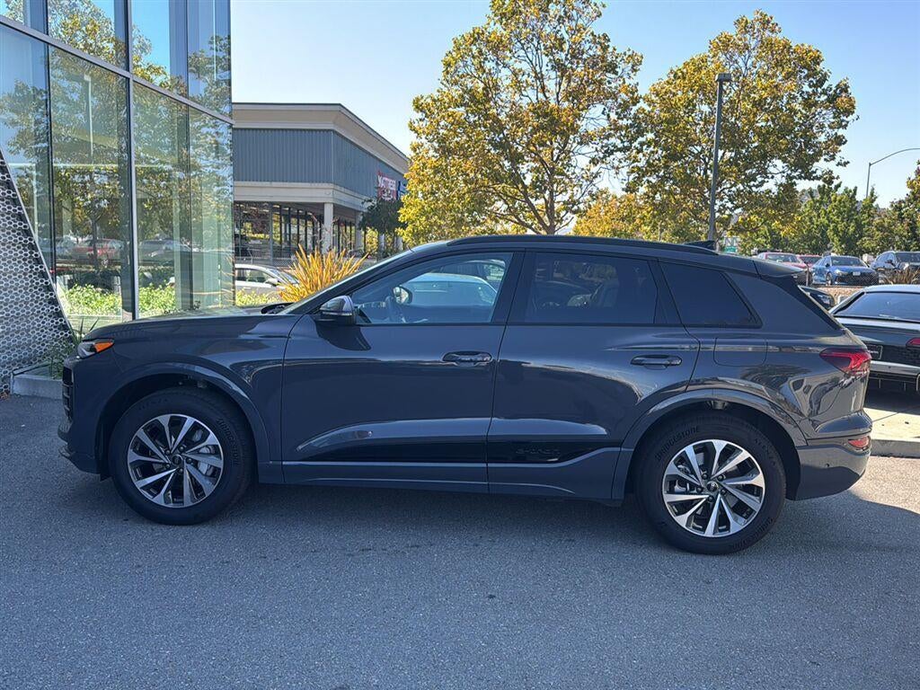 2025 Audi Q6 e-tron Premium