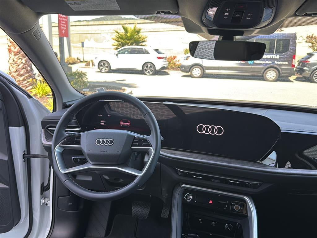 2025 Audi Q5 Premium