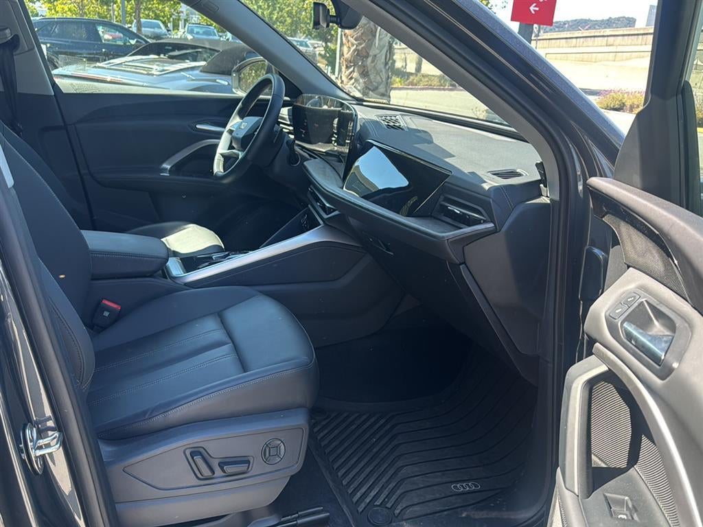 2025 Audi Q5 Premium