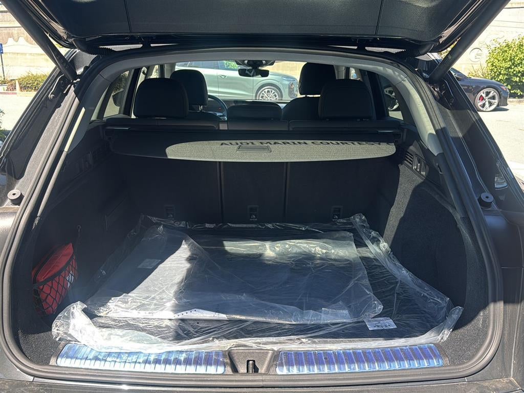 2025 Audi Q5 Premium