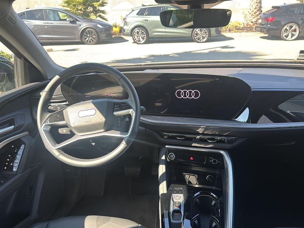 2025 Audi Q5 Premium