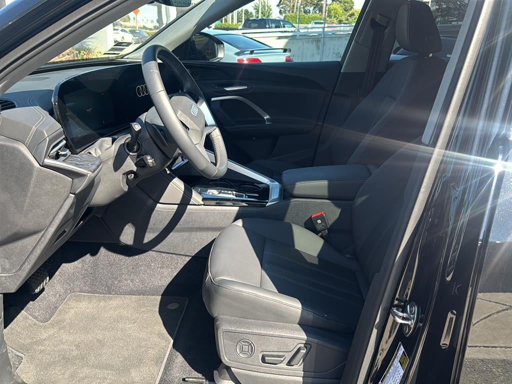2025 Audi Q5 Premium
