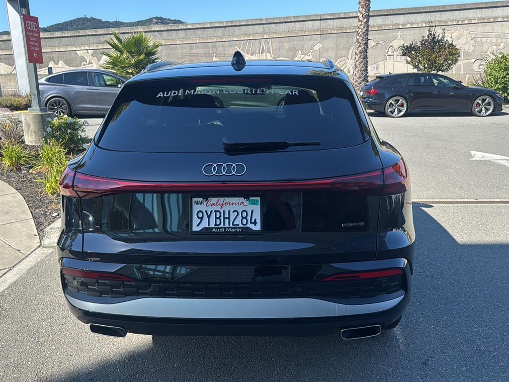 2025 Audi Q5 Premium