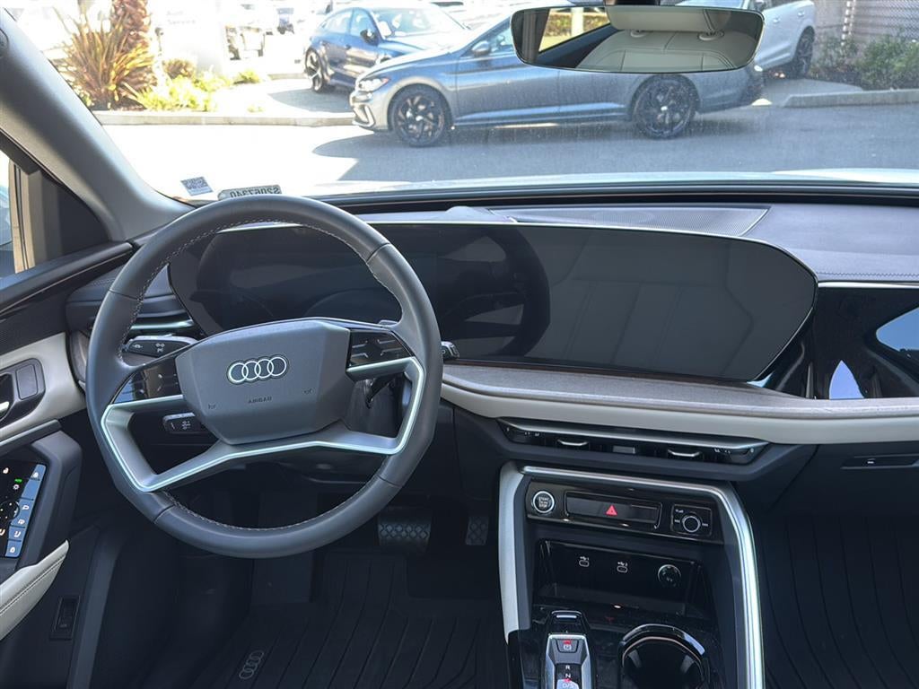 2025 Audi Q5 Premium