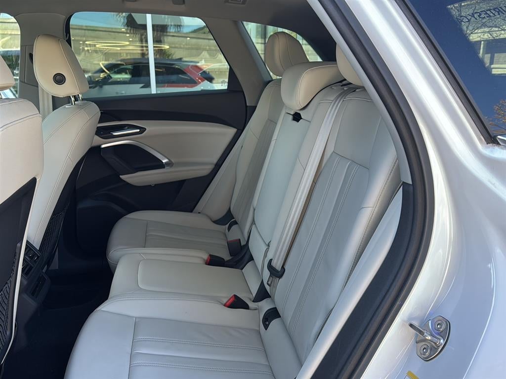 2025 Audi Q5 Premium