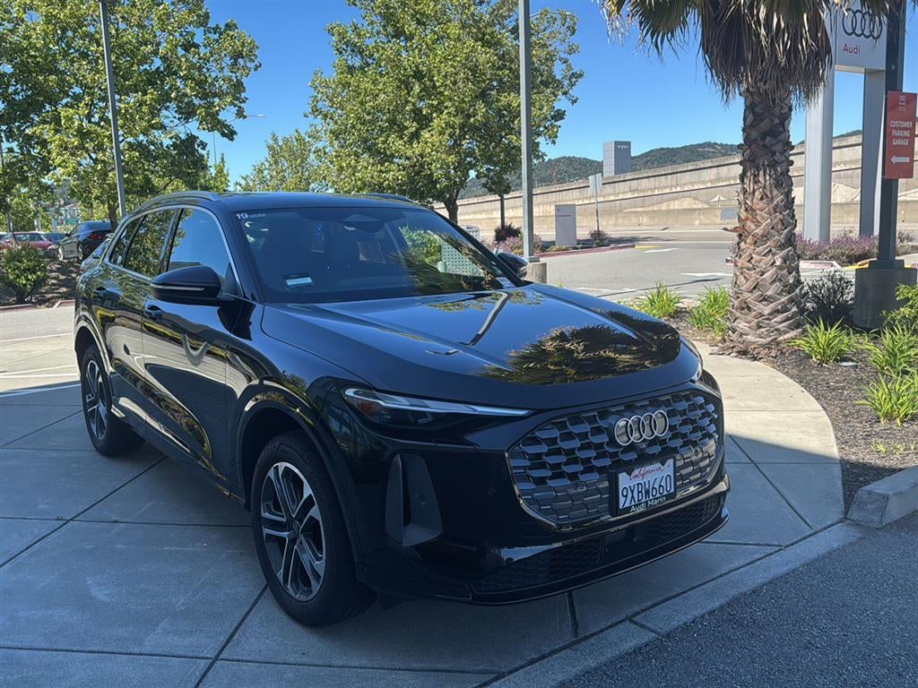 2025 Audi Q5 Premium