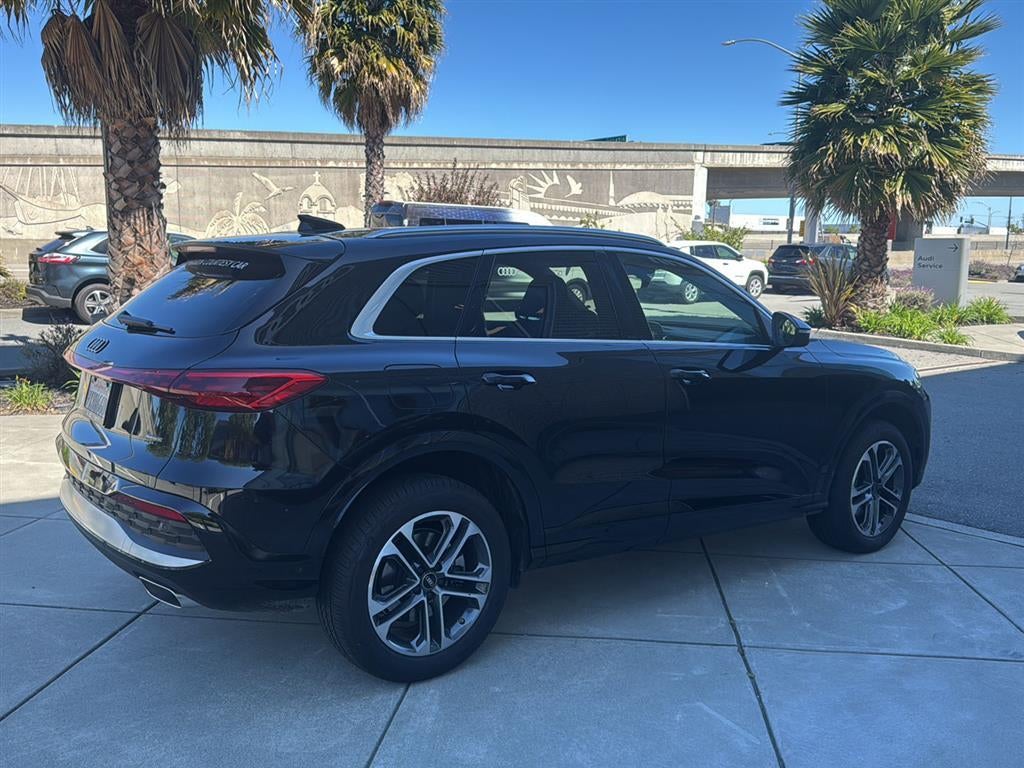 2025 Audi Q5 Premium