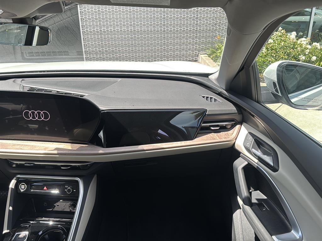 2025 Audi Q5 Premium
