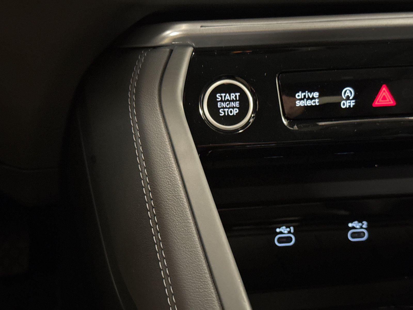 2025 Audi Q5 Premium